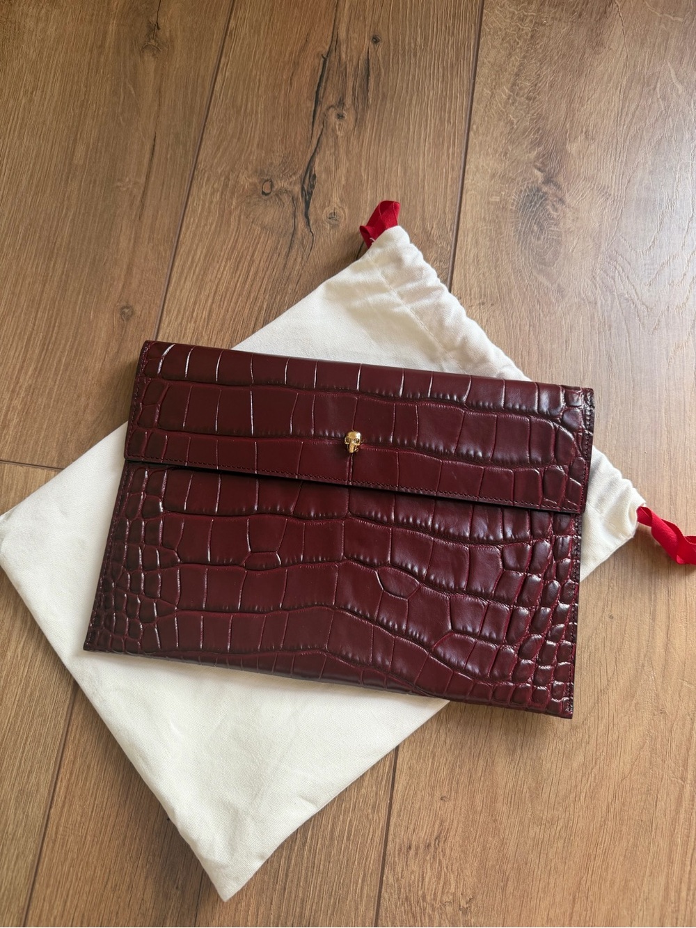Alexander McQueen Burgundy Croc-Embossed Envelope Clutch